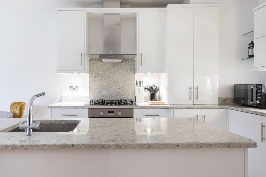 Best City Centre Luxurious Home Free Parking Belfast Exterior foto