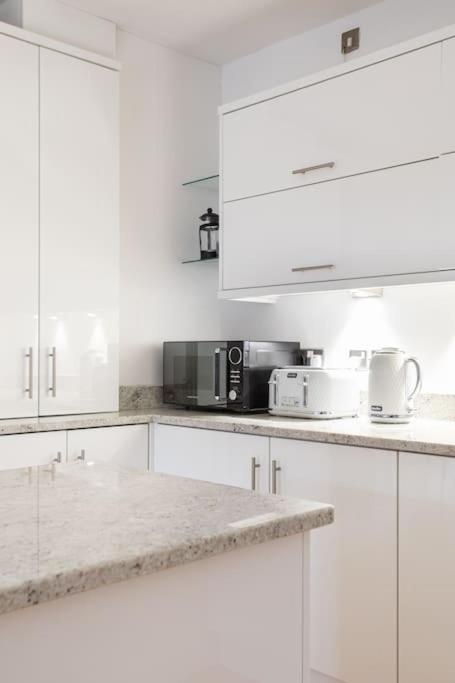 Best City Centre Luxurious Home Free Parking Belfast Exterior foto